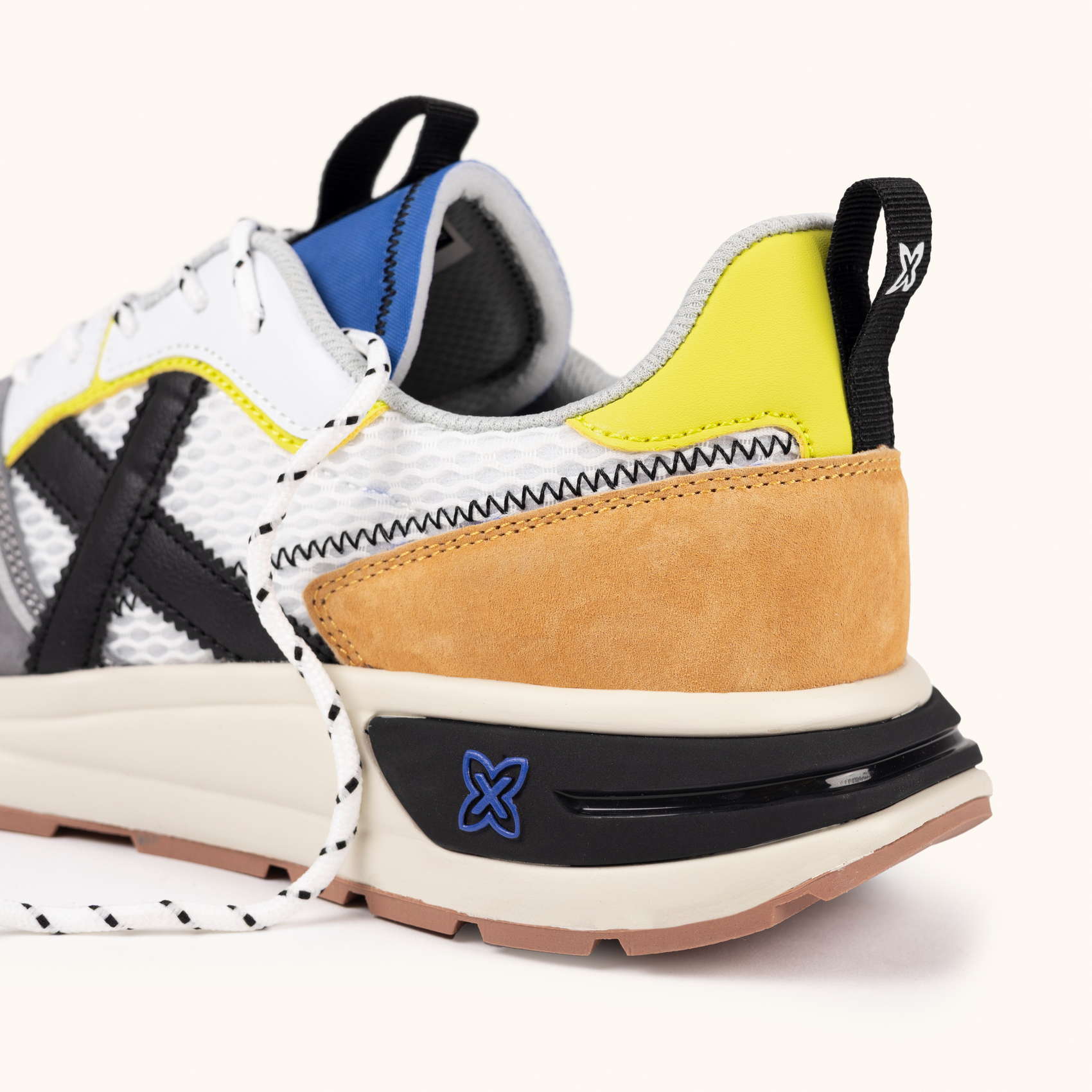 Sneakers Estilo Retro-Running en Colores Combinados MUNICH FUTTURA 04