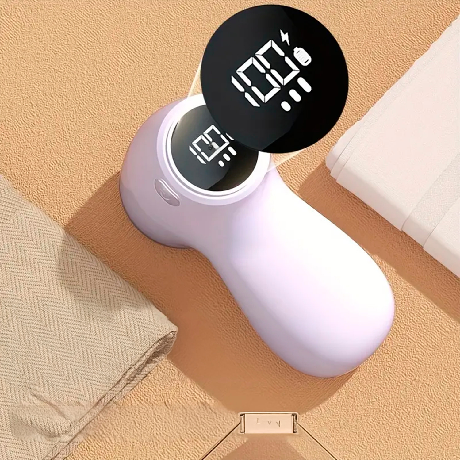 Rasatrice per pelucchi compatta per la casa, con batteria ricaricabile. Schermo digitale e 3 livelli di potenza.