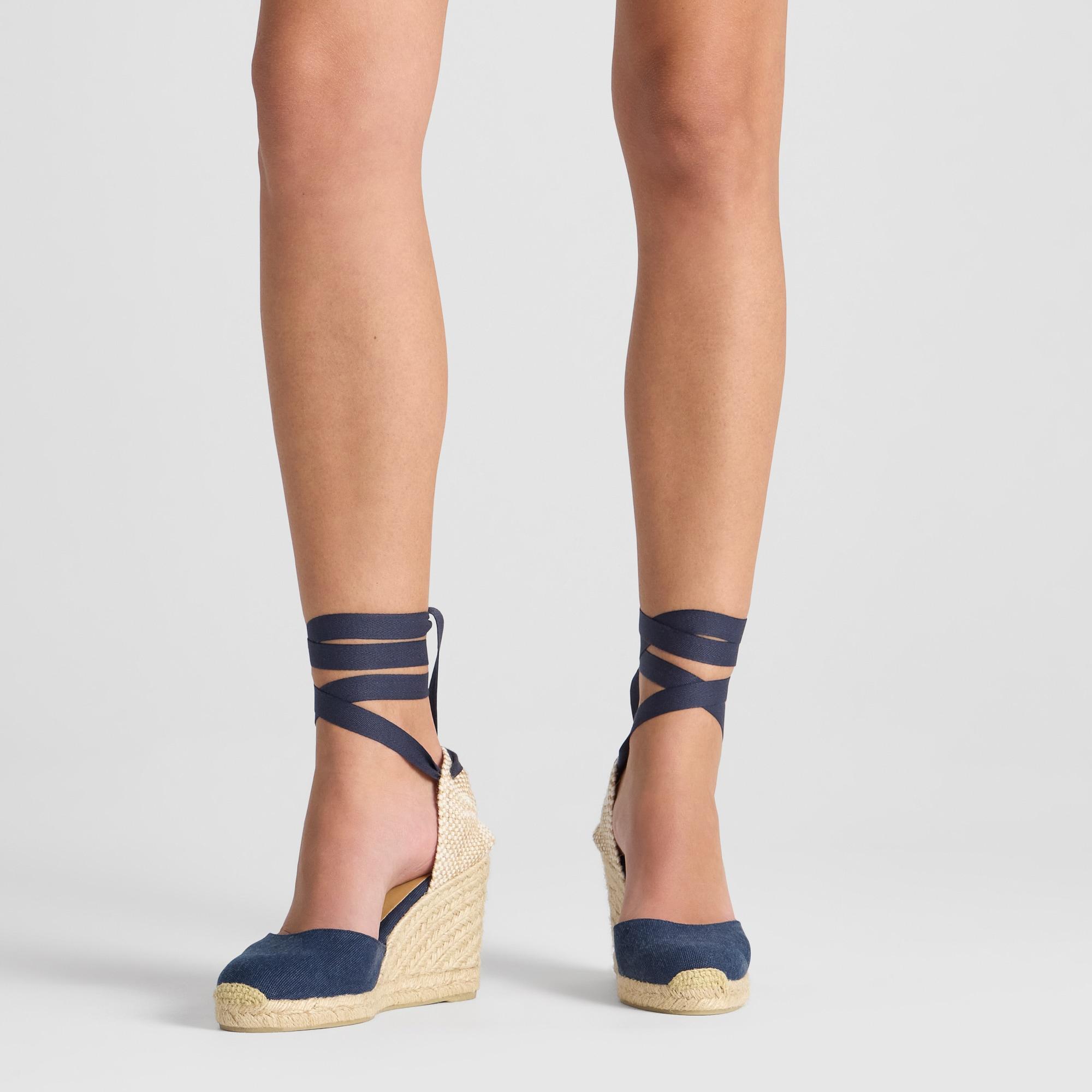 Alpargata de cuña 6 cm en lona de algodón con cintas al tobillo y talonera trenzada