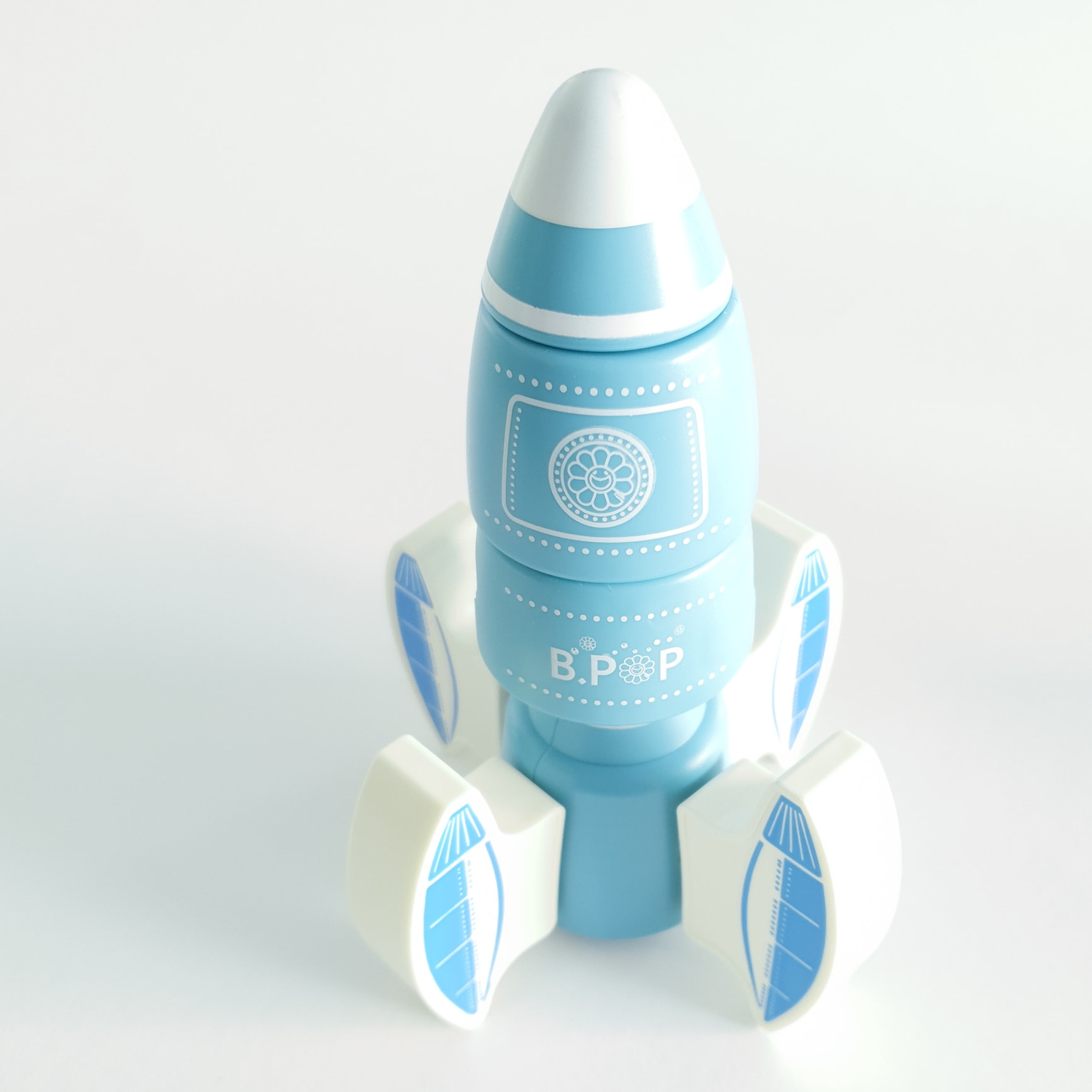 COHETE MAGNÉTICO DE CONSTRUCCIÓN: TRANSBORDADOR ESPACIAL 8 pcs