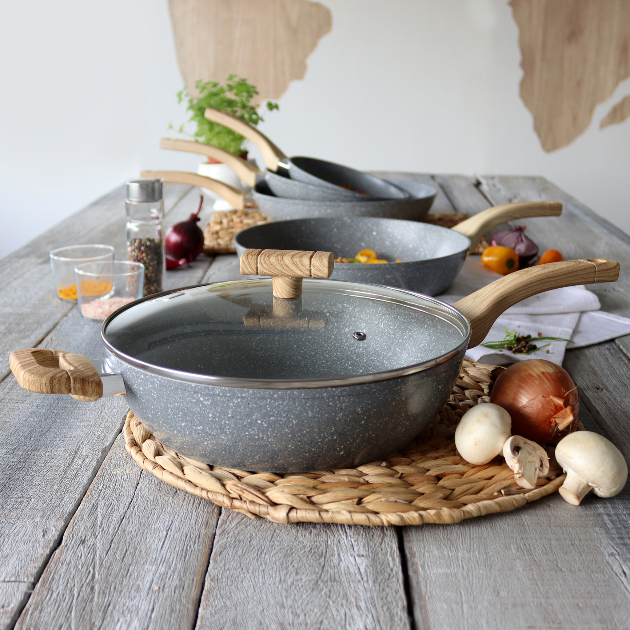 Sauteuse avec couvercle en aluminium 28cm - tous feux CANNELLE