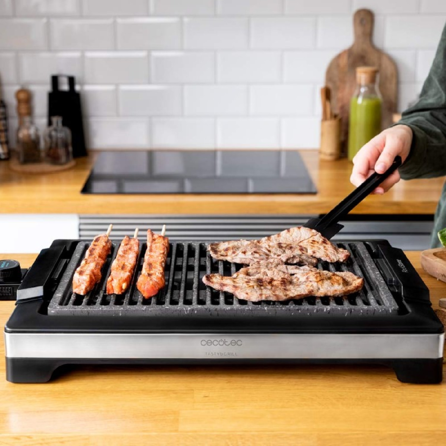 Plancha de asar eléctrica Tasty&Grill 2000 Inox LineStone. Potencia 2000 W, Acab