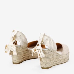 Alpargatas beige con cuña de esparto