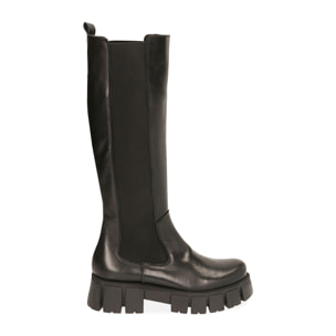 Botas de piel negras, tacón 7 cm.