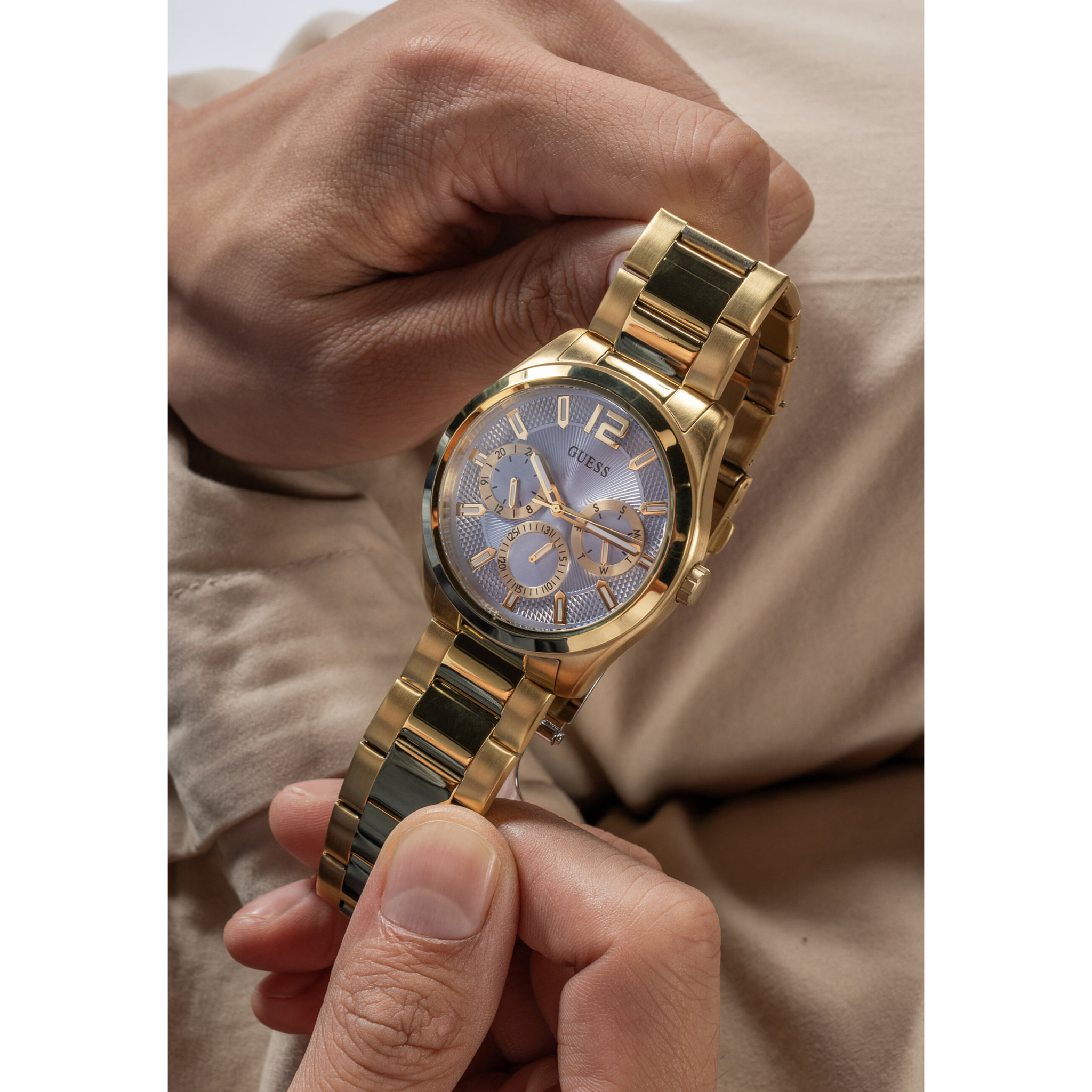 Guess Reloj Analógico De Cuarzo Zen