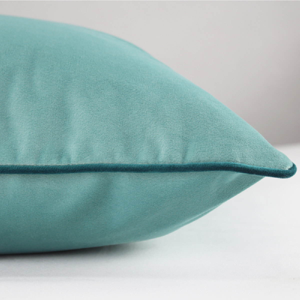 Housse de coussin polyester anti tache uni Velours uni bleu-canard