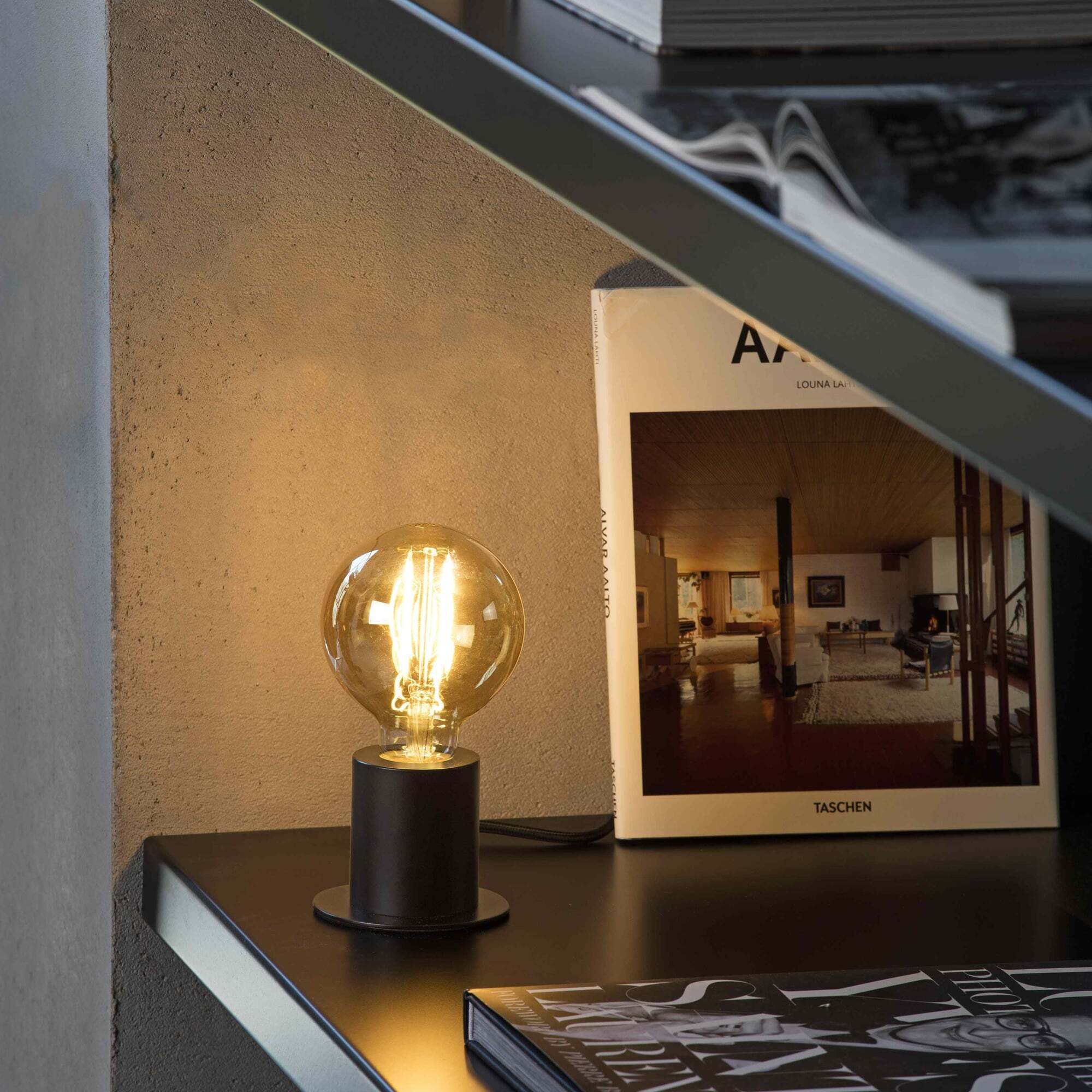 TEN Lampe de table noire