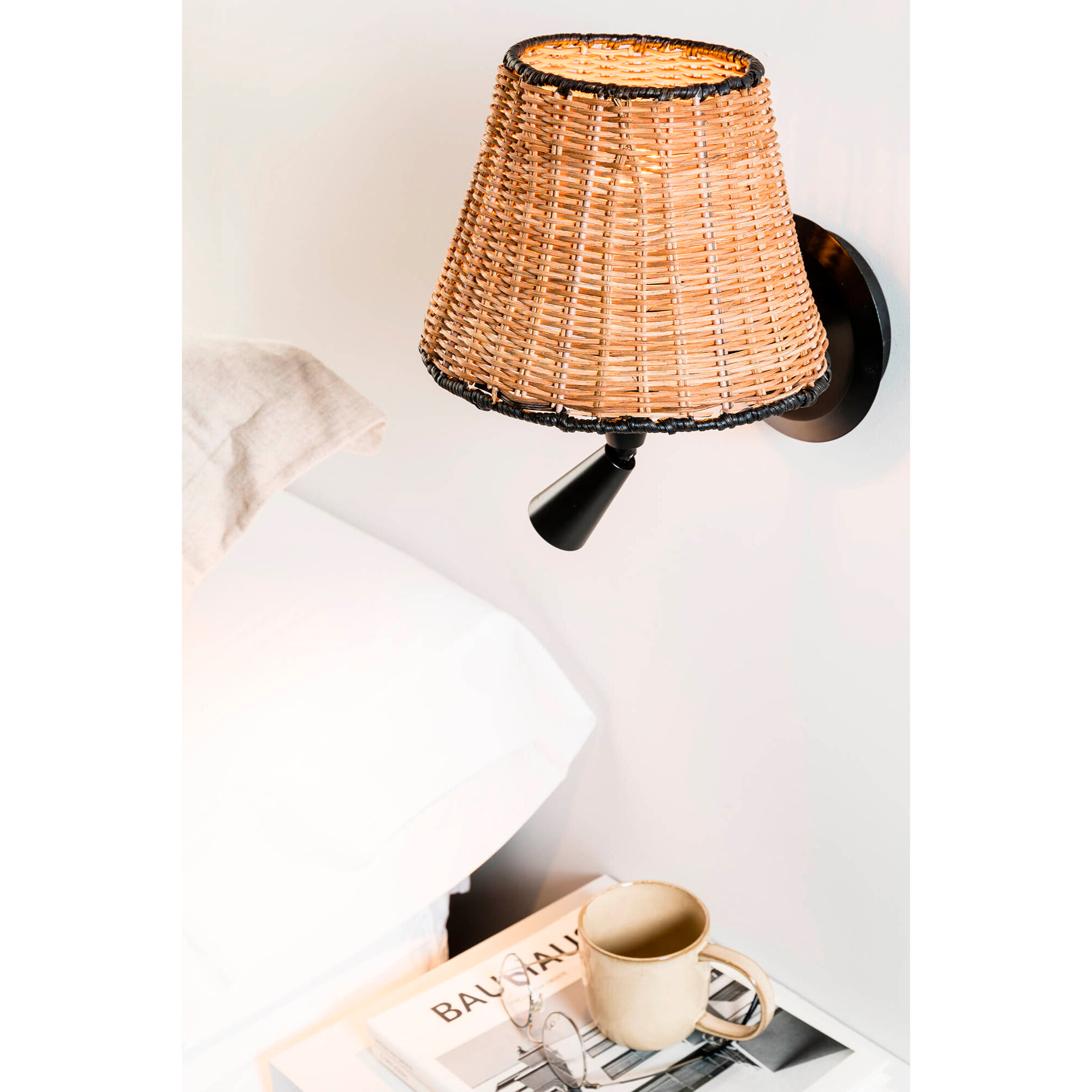 SUMBA Aplique negro/ratán con lector