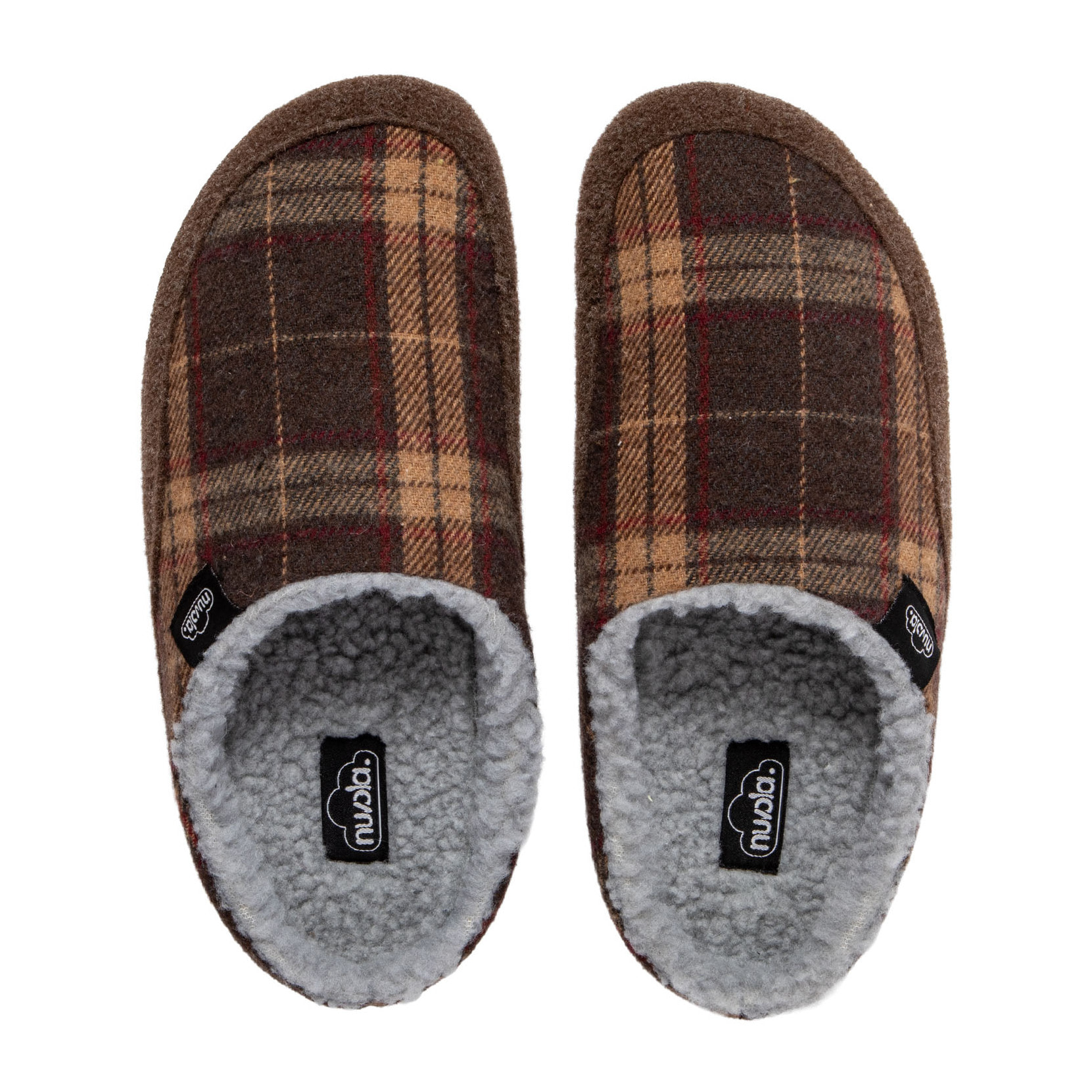 Zapatillas de casa , Nessy