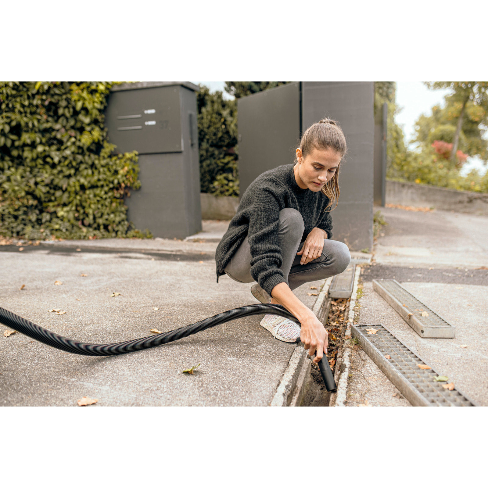 Aspirateur eau et poussière Karcher WD 2 Plus V-12/4/18 - Puissance 1000W- Capacité 12L- Cuve plastique- Flexible 4m