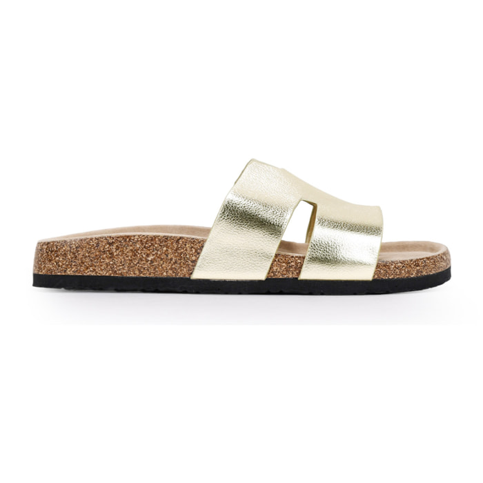 Sandalias planas doradas con suela de corcho