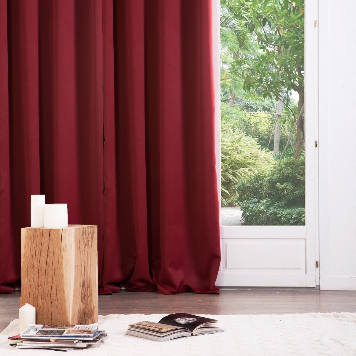 Lot de 2 rideaux occultants rouge 135x240cm