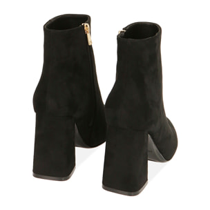 Botines negros de microfibra, tacón 9 cm.