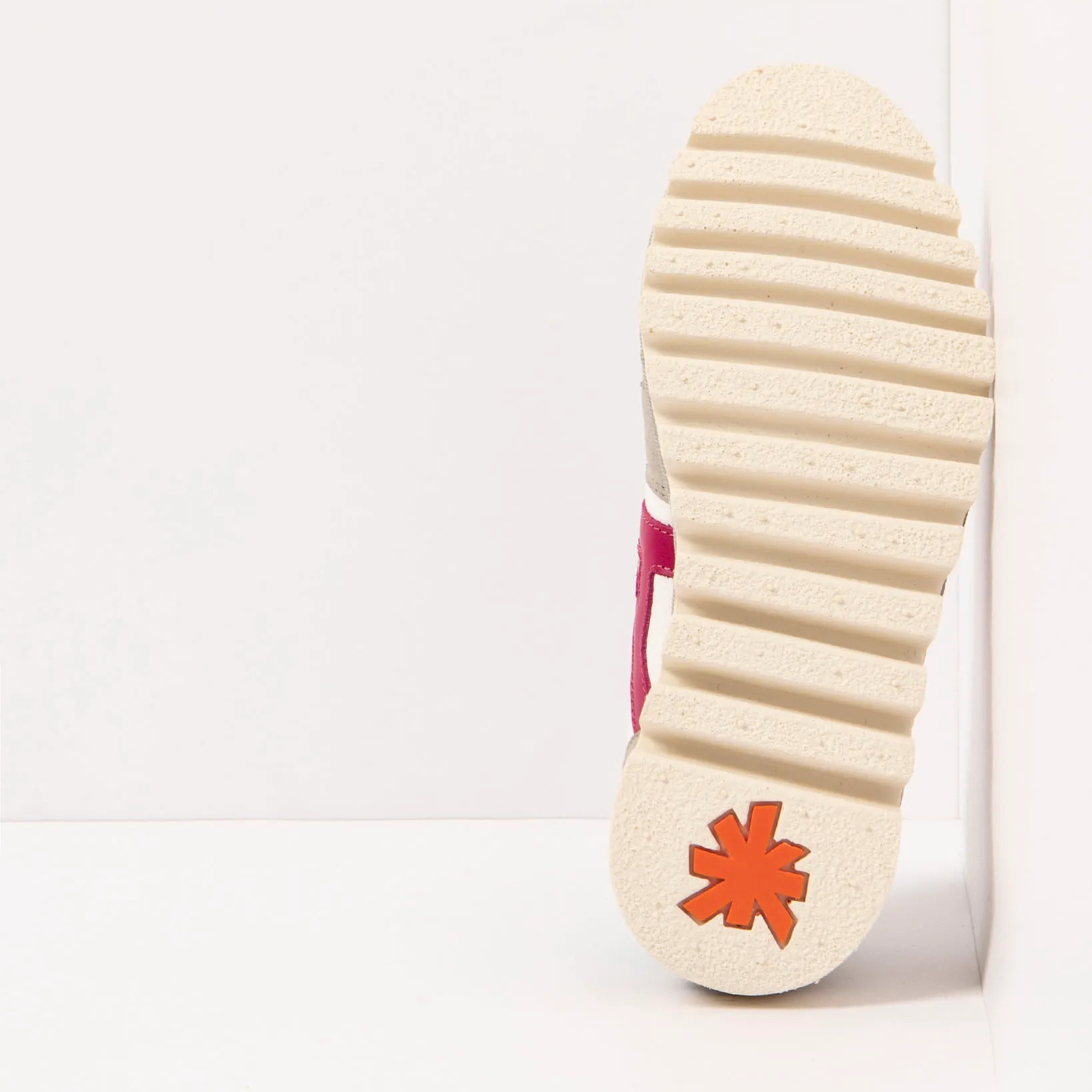 Zapatos 1589 MULTI WHITE-FUXIA/ONTARIO color White-fuxia