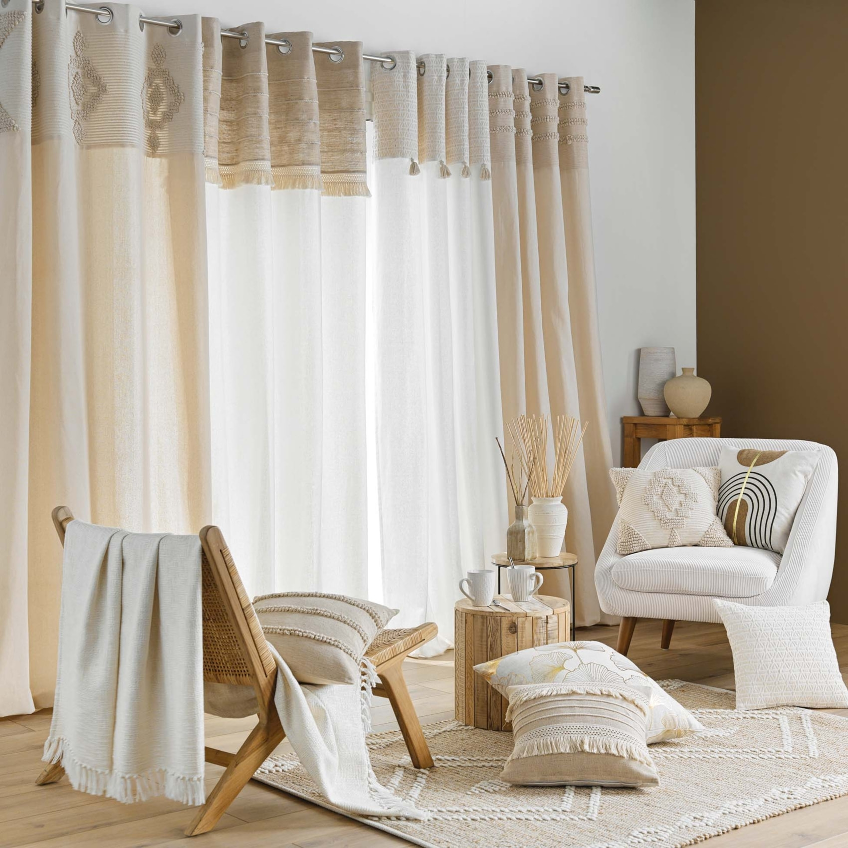 Rideau à œillets en poly-coton avec bande décorative - Naturel