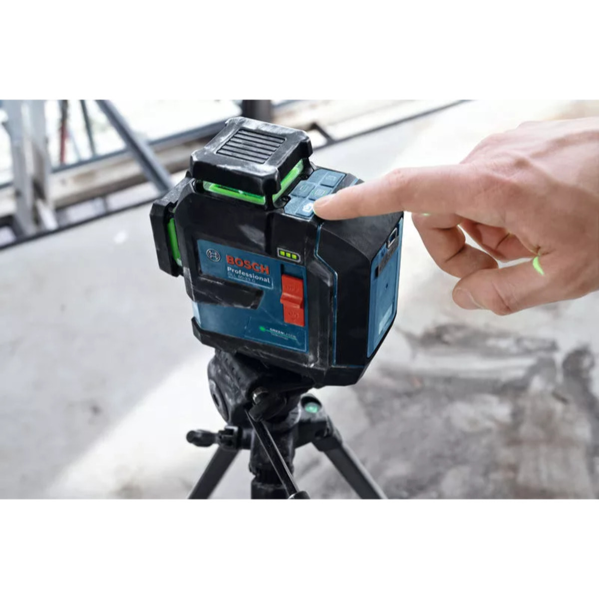 Laser lignes 3 plans GLL 80-33 G Professional + 4 piles 1.5 V LR6 AA - BOSCH - 601065500