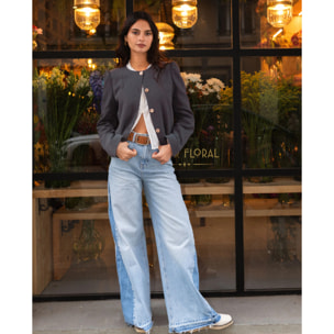 Chaqueta de mujer entallada con hombreras