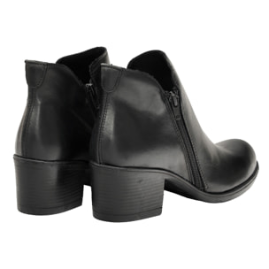 Tronchetto in vera pelle con tacco comodo e doppia lampo