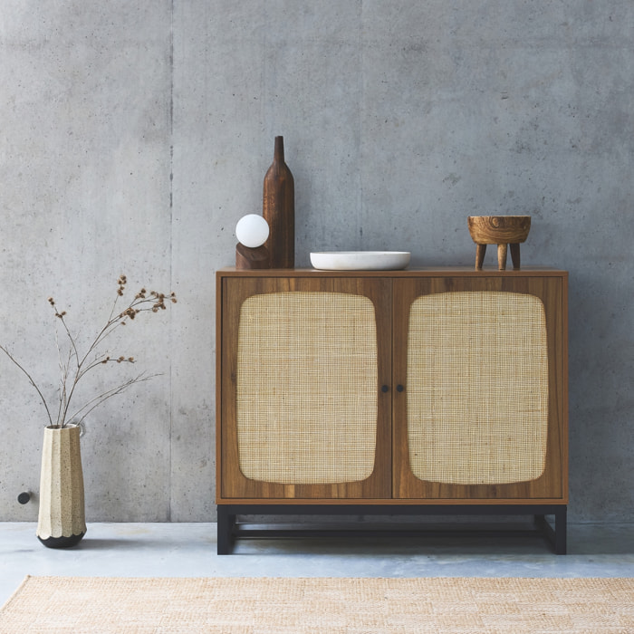 Buffet rétro décor bois foncé et cannage. buffet haut. vaisselier. 2 portes avec pieds en métal noir L100cm
