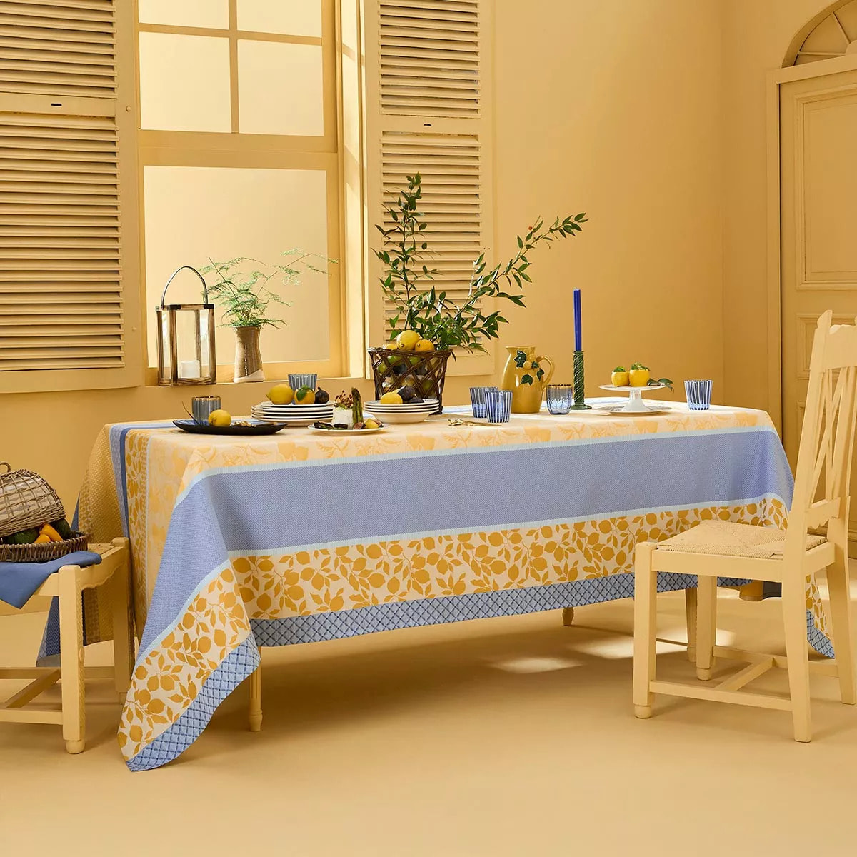 Nappe pur coton enduit 220 g/m² motif jacquard bleu jaune Mille citrons provence