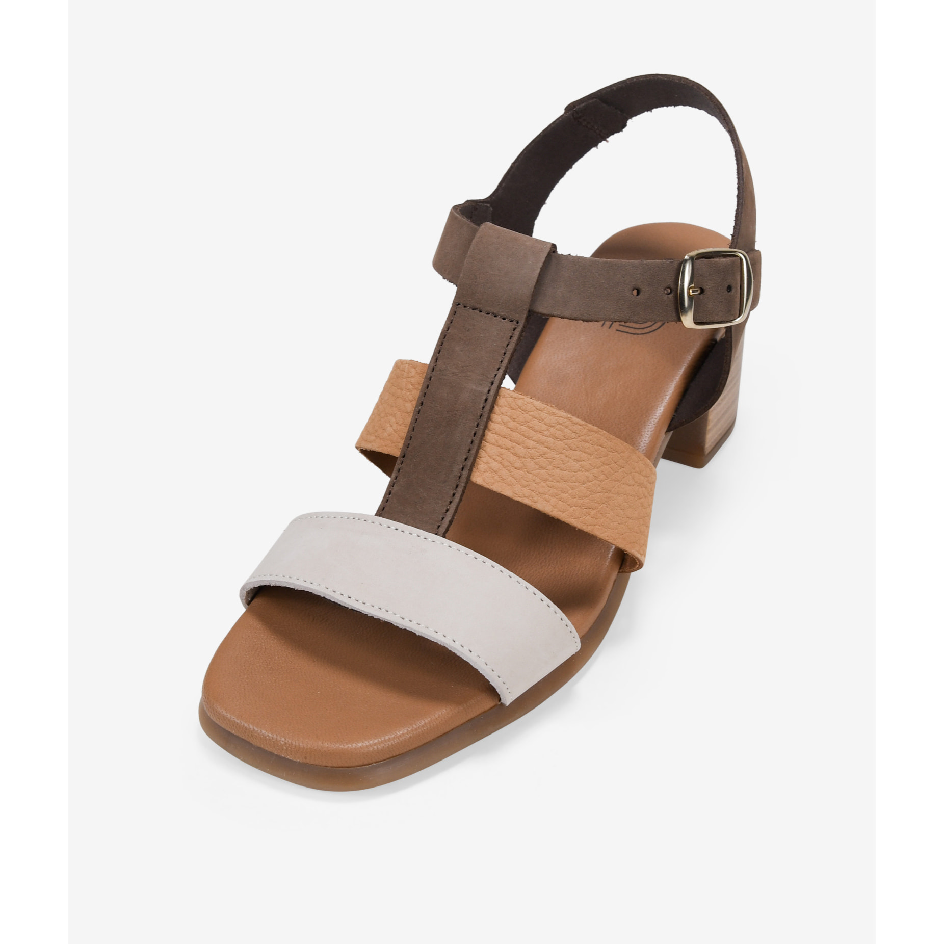 Sandalias de tacón marrones en piel