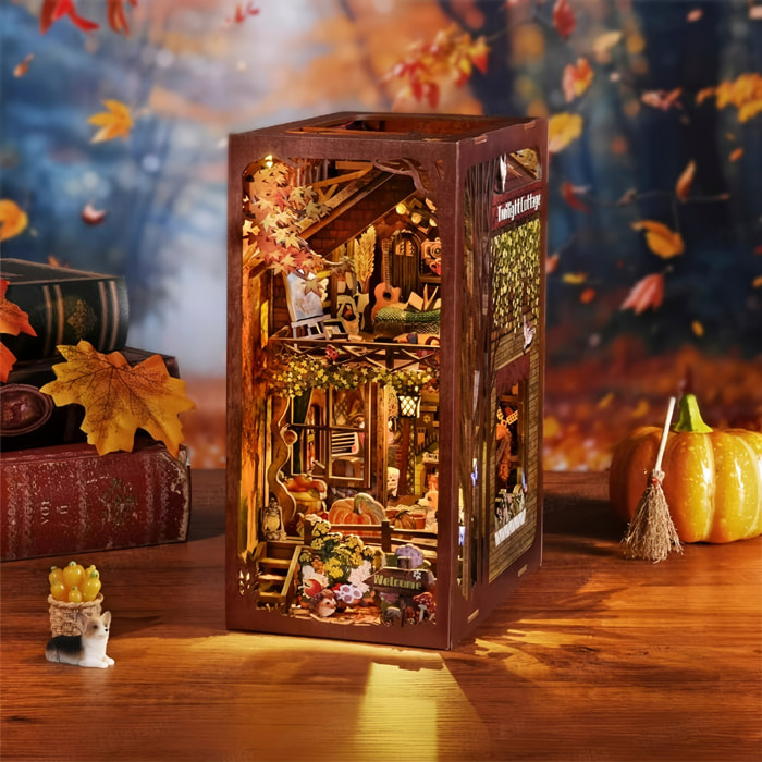 Cabina Crepuscolare. Book Nook in legno, design 3D realistico con grande dettaglio, copertura e luci a LED.