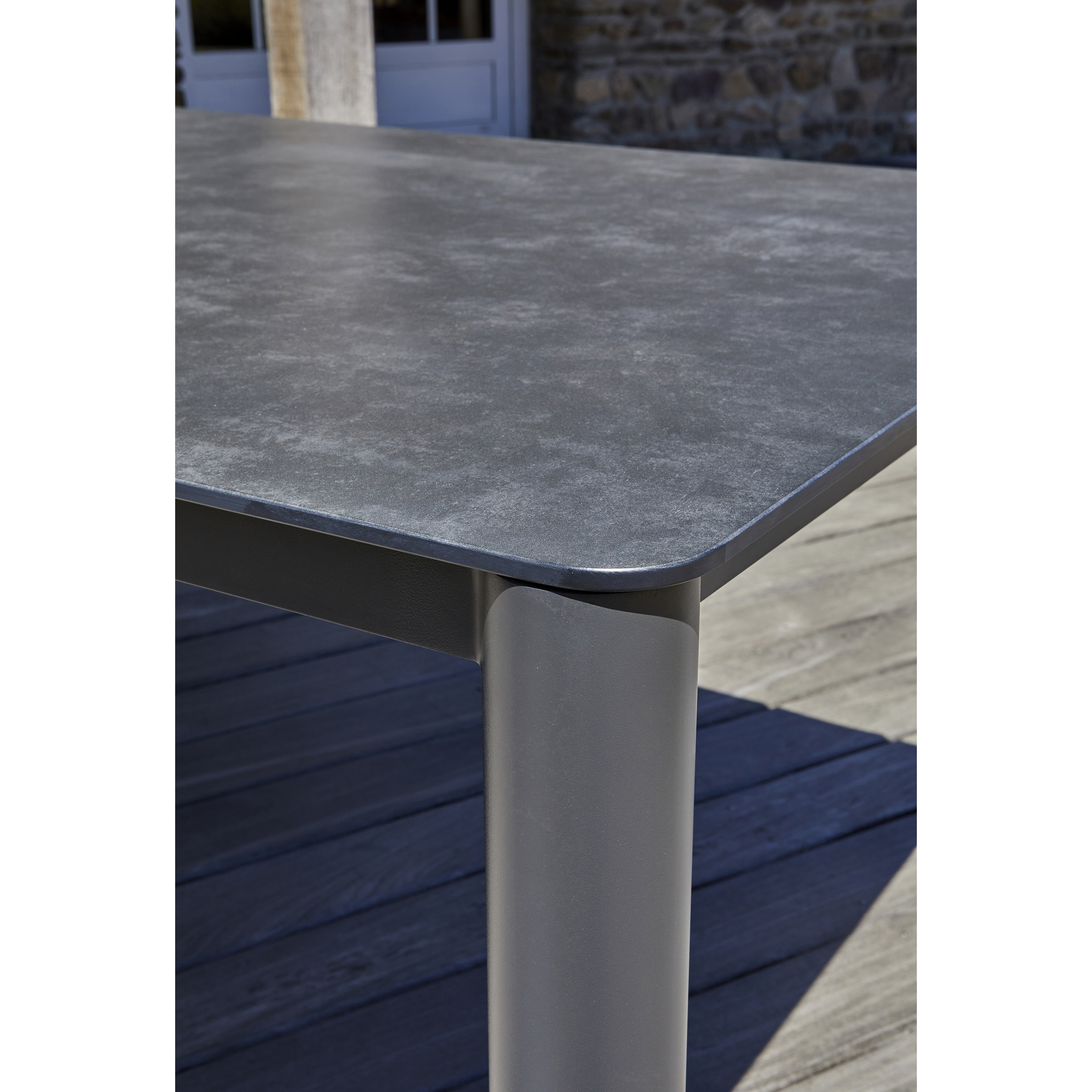 CAMARGUE - Table de jardin 8 places alu anthracite plateau céramique sur verre