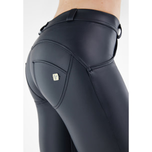 Pantaloni WR.UP® superskinny vita bassa in similpelle ecologica