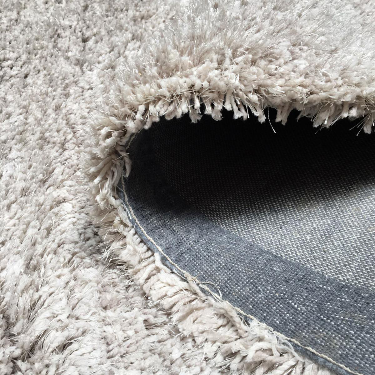 Tapis longs poils shaggy fait main motif uni TATI