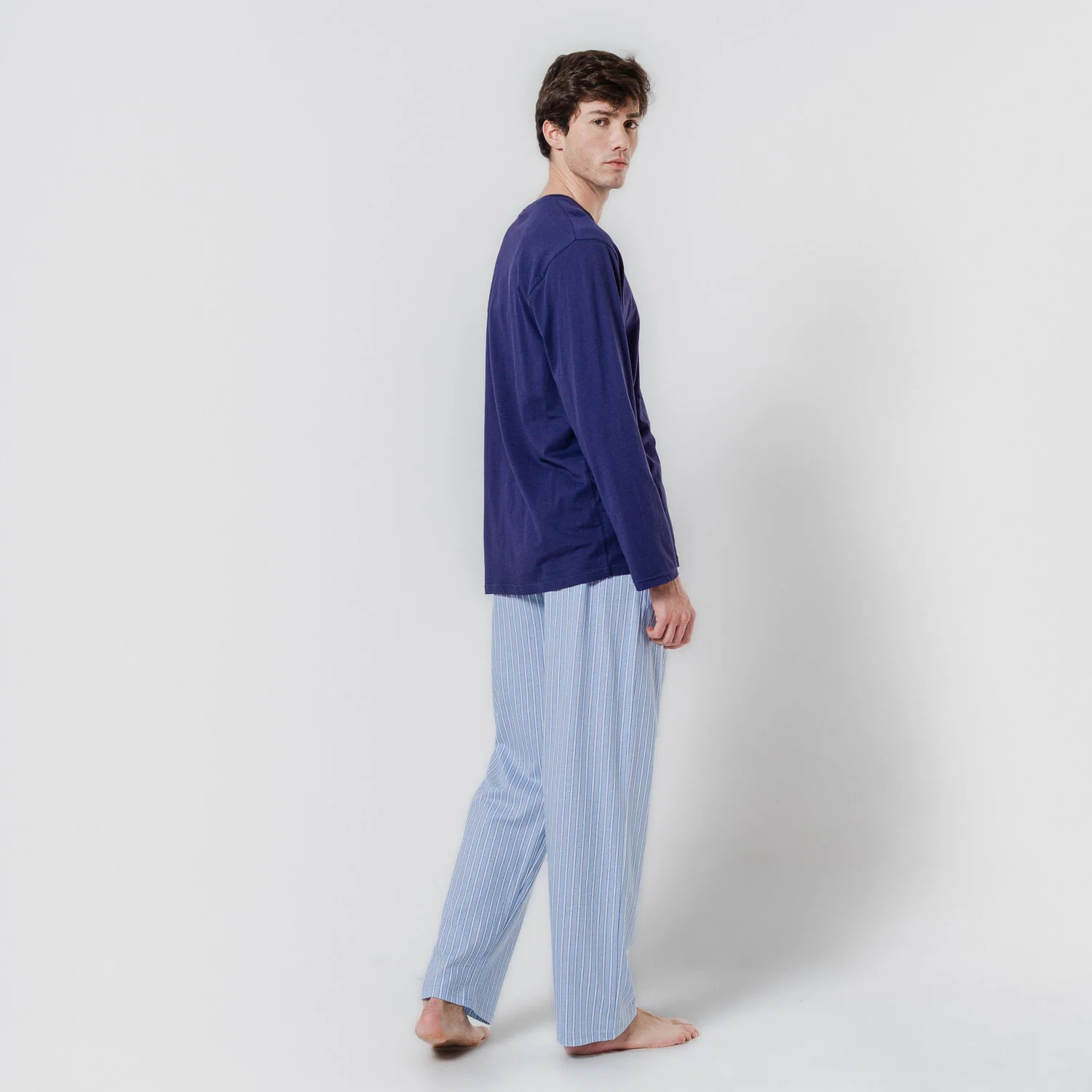 Pigiama lungo in cotone con righe blu navy
