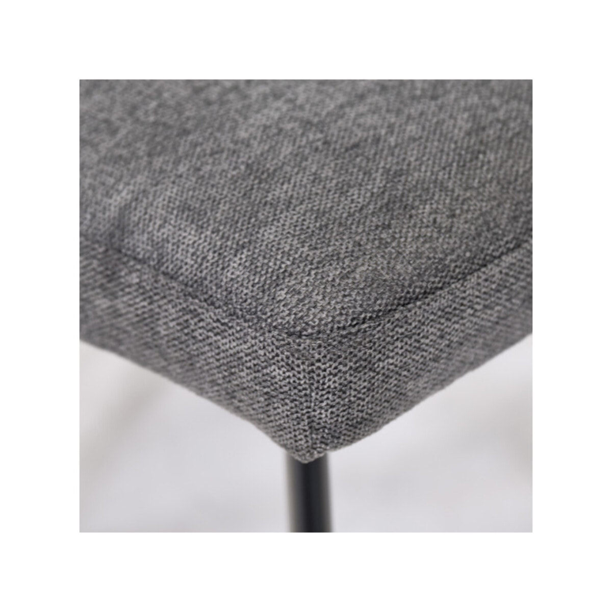Chaise en tissu chiné avec liseré & pieds en métal - DENIZA