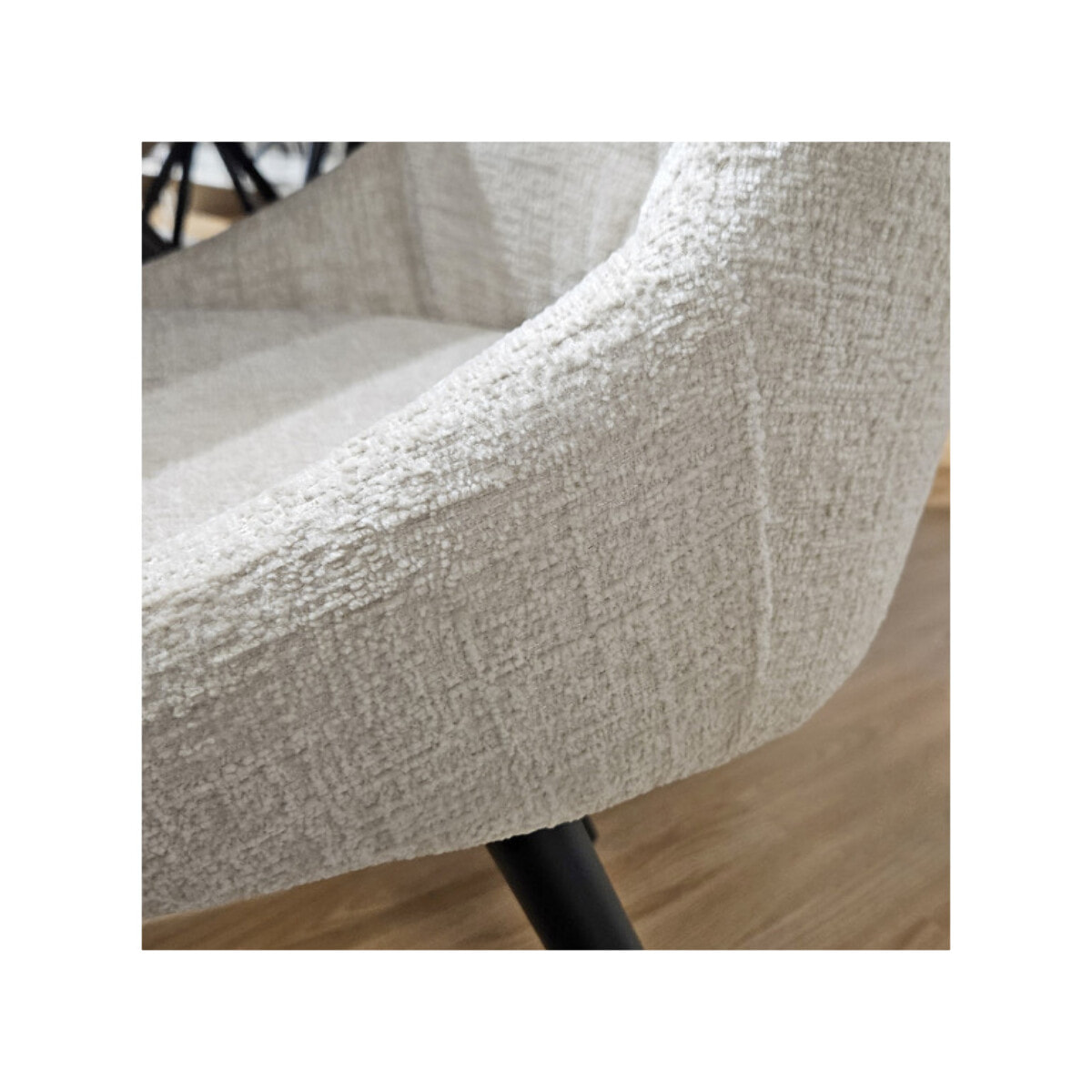 Chaise rotative 180° en tissu doux et pieds en métal noir - TOINOU