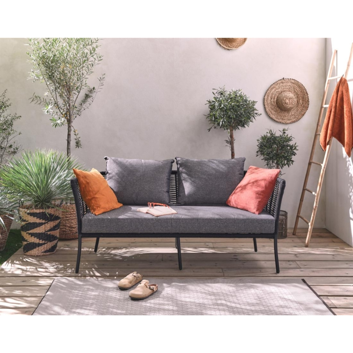 MOANA - salon bas de jardin 4 pl + table - corde, métal et bois - noir coussins gris - housse de protection - Cordage noire, acier, bois et coussins gris