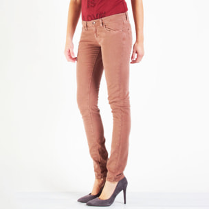 GABARDINA STRETCH. Vita bassa e gamba stretta.