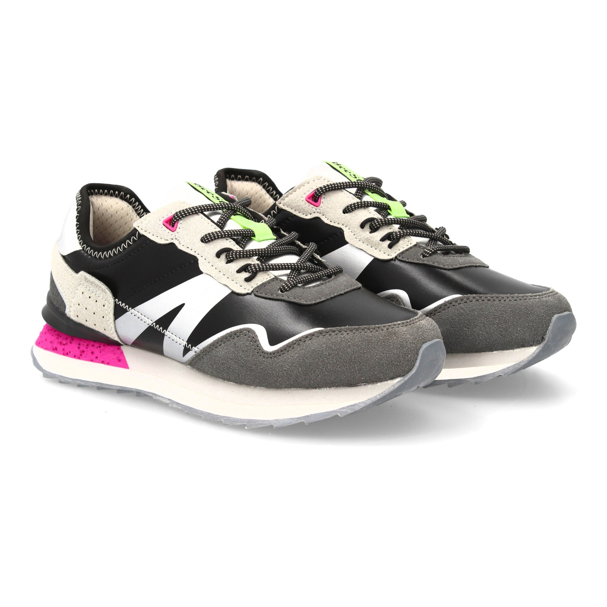 Zapatilla deportiva urbana y moderna