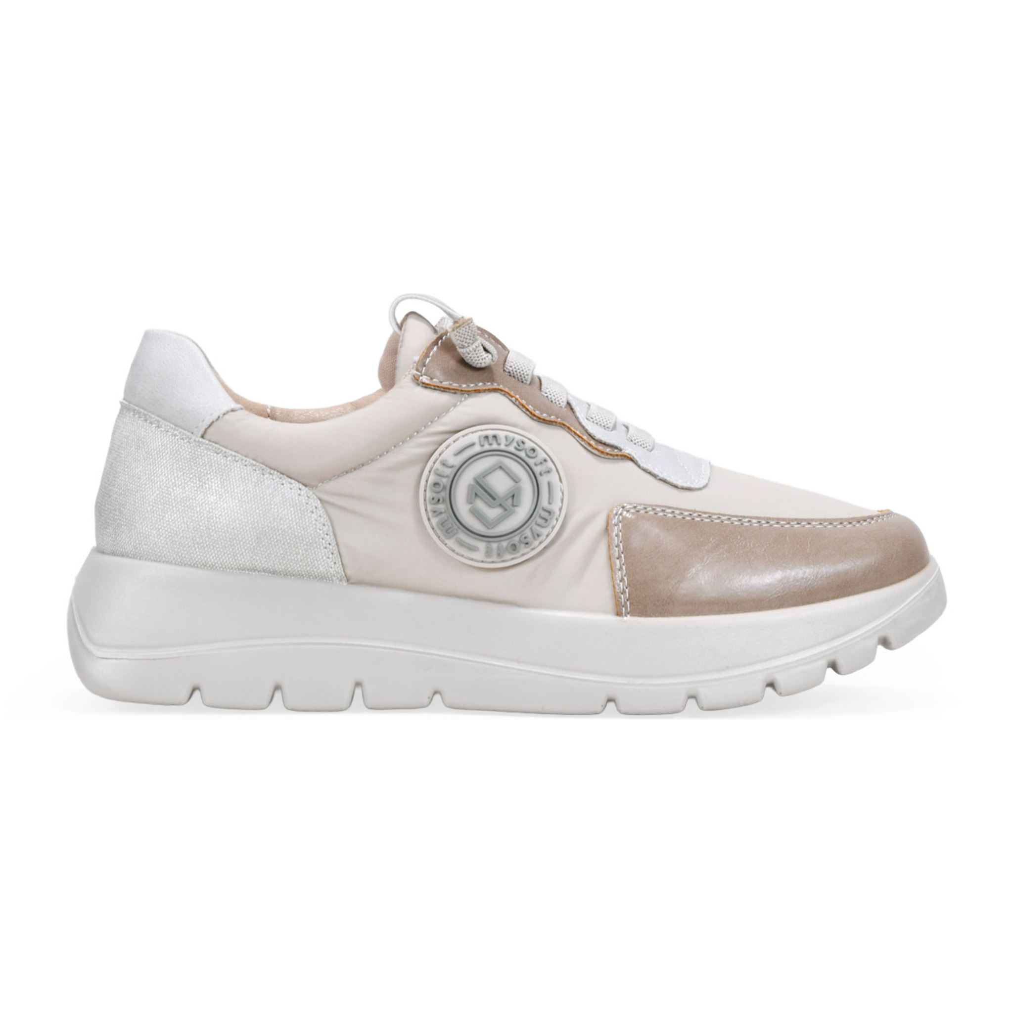 Zapatillas deportivas beige con cordones elásticos