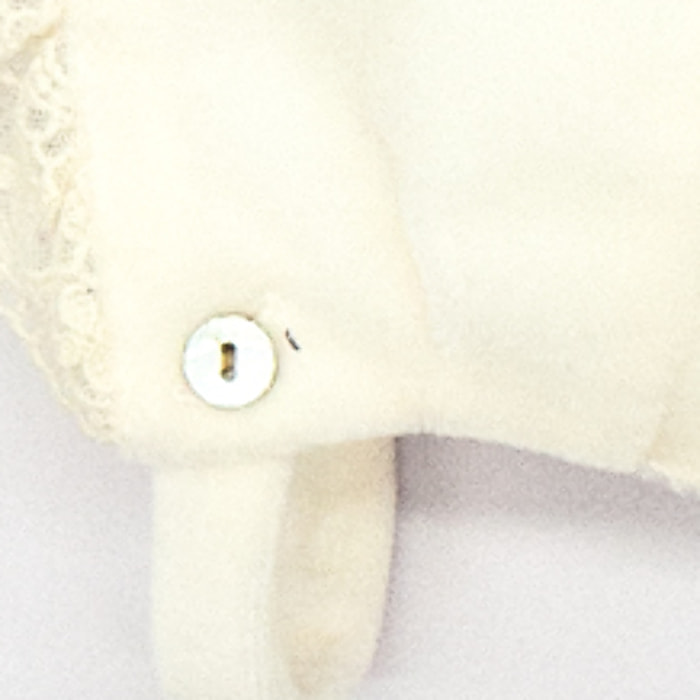 CAPOTA TERCIOPELO Y PUNTILLA CRUDO