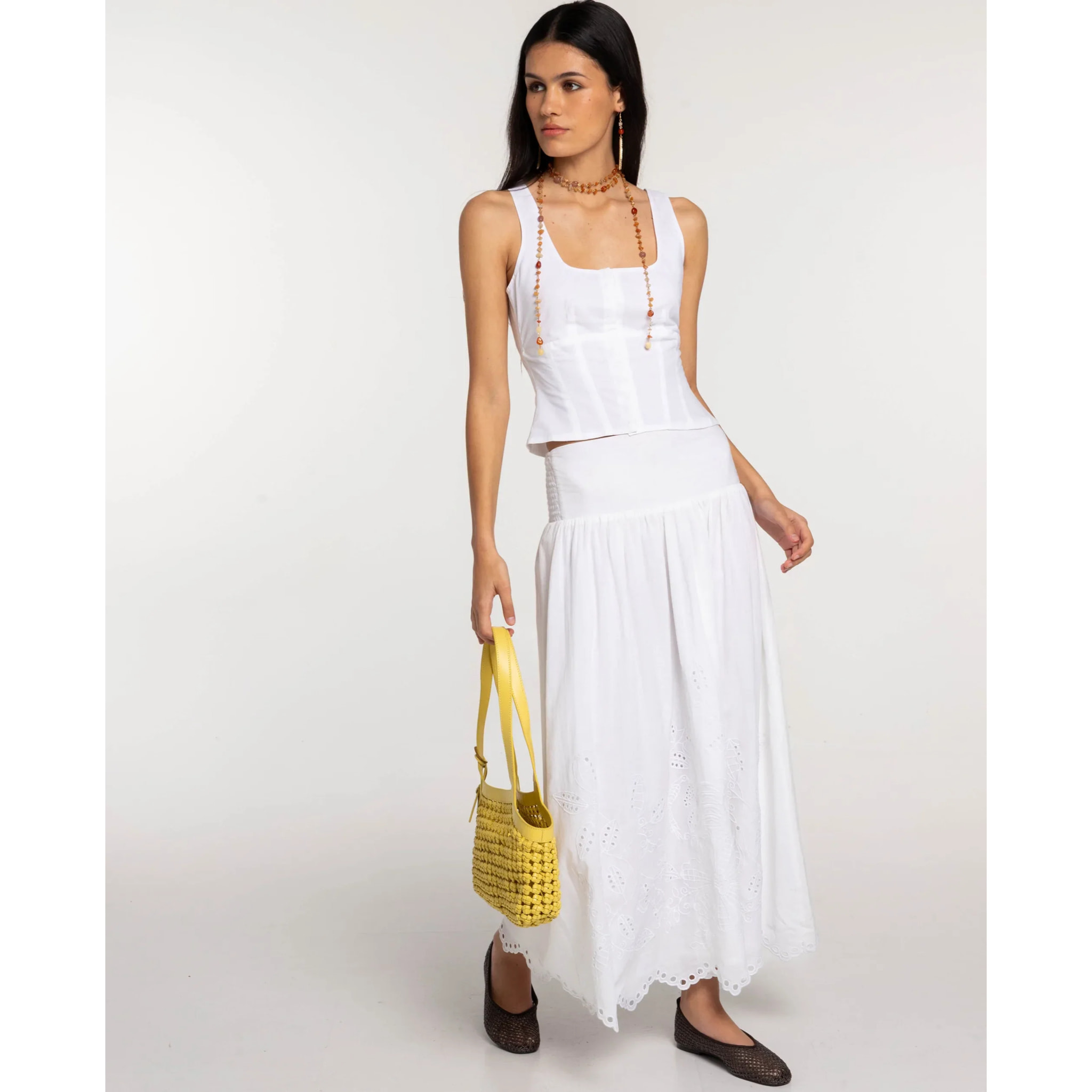 Top blanco de tirantes de algodón de mujer
