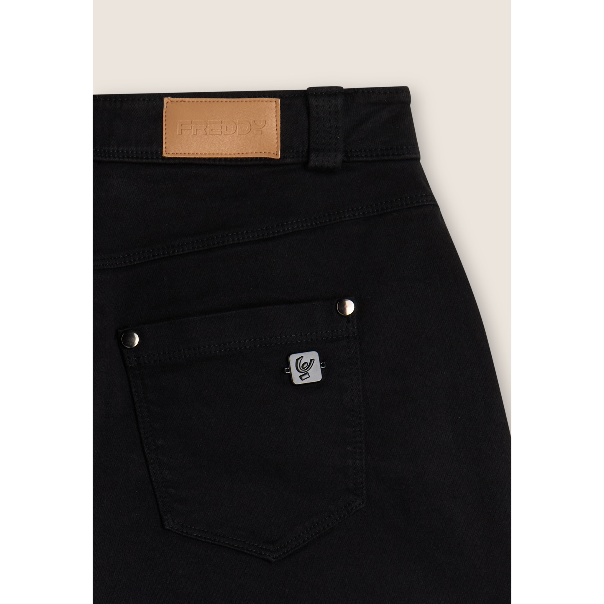 Pantaloncini corti 5 tasche in heavy jersey stretch
