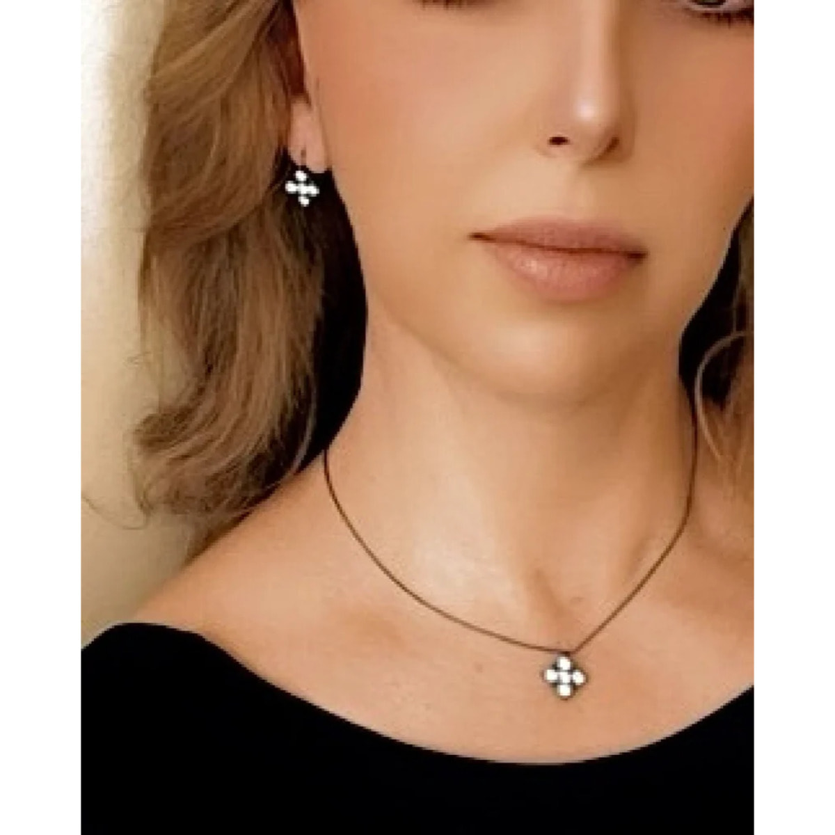 Conjunto collar y pendiente dormilona en plata 10µ gun y cristal Sw _random