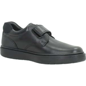 Colegiales Niño de la marca GEOX  modelo J667SB 043CE J RIDDOCK NEGRO