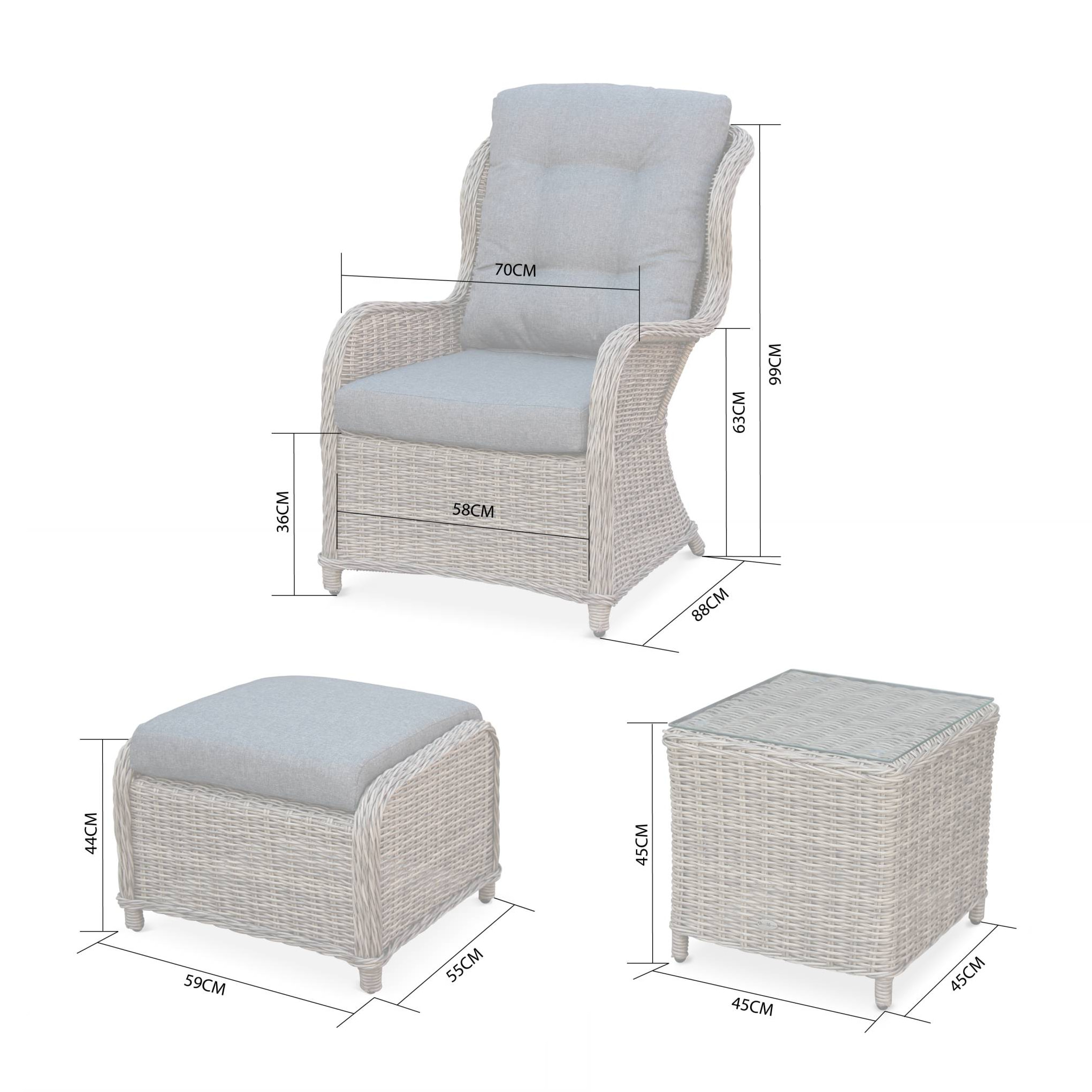 Lot de 2 fauteuils relax en résine tressée arrondie avec repose pieds et table basse - Barletta Gris - Aspect rotin. coussins beige. structure aluminium