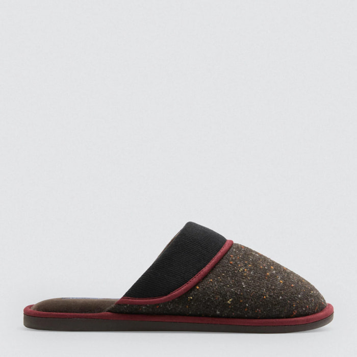 Pantofole in tessuto maculato