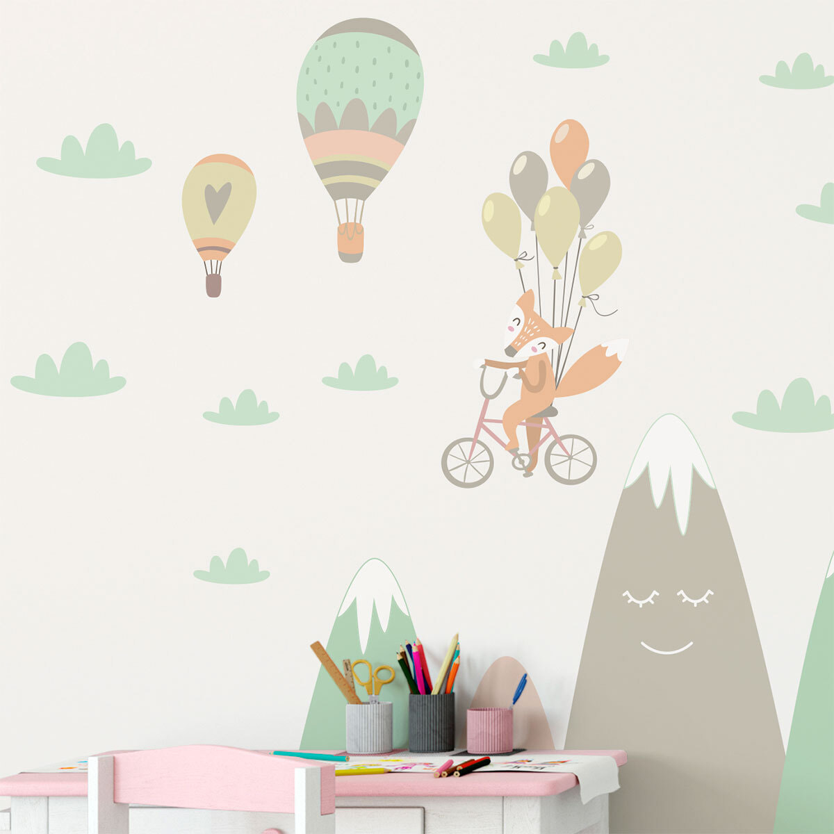 Stickers muraux enfants - Décoration chambre bébé - Autocollant Sticker mural géant enfant montagnes scandinaves ANIMAUX JOUEURS