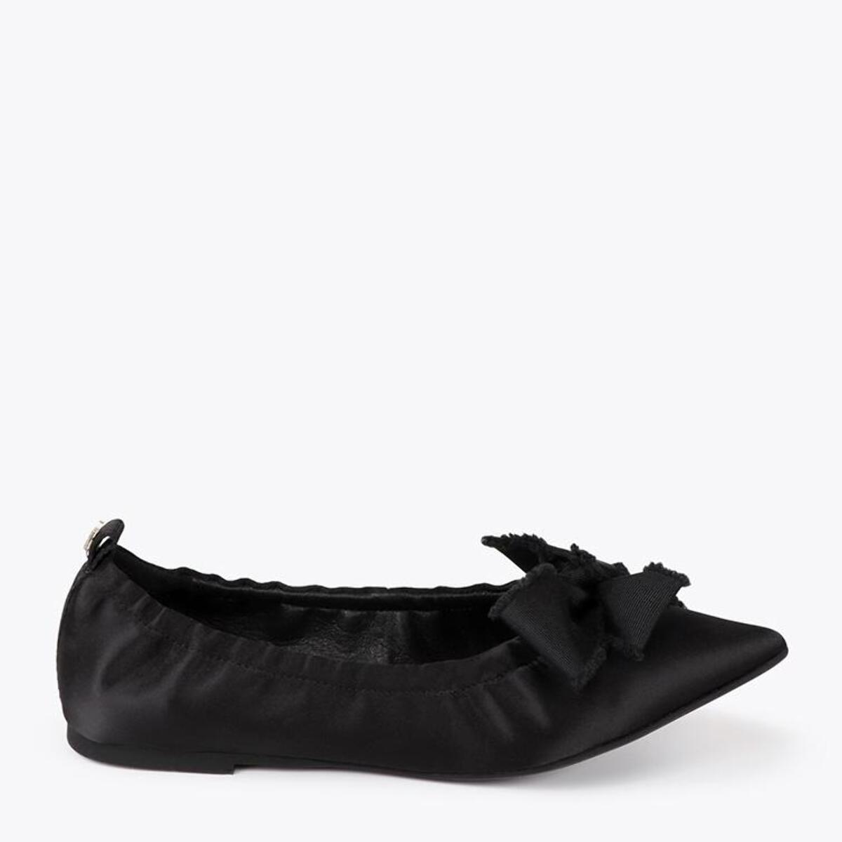 Ballerine a punta arricciate con fiocco in raso