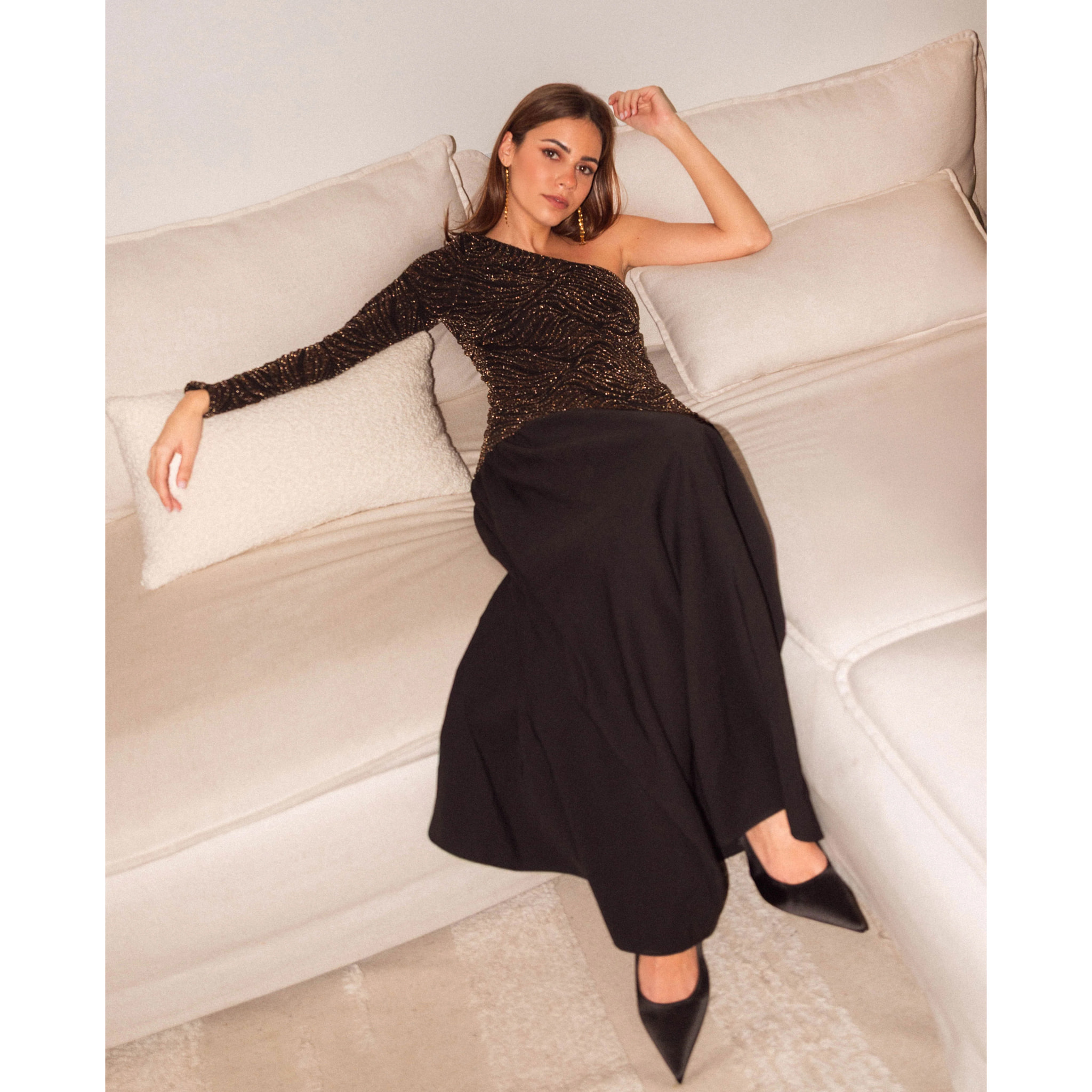 Vestido midi con cuerpo de punto brillante y falda de tafetán de mujer