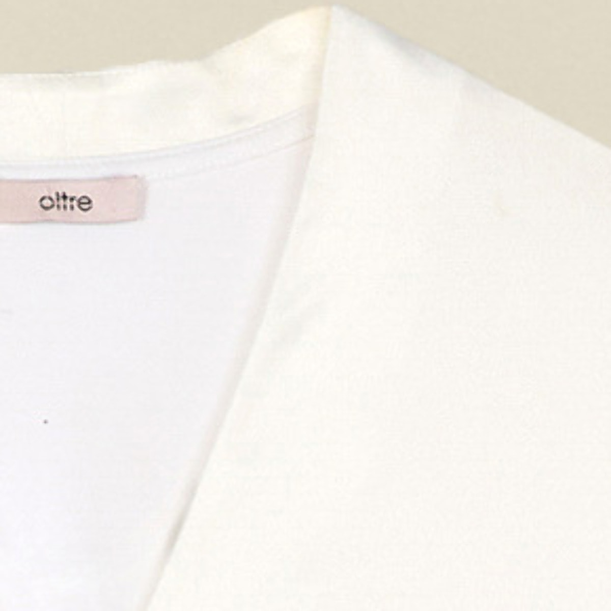Oltre - T-shirt bimaterica scollo a V - Bianco