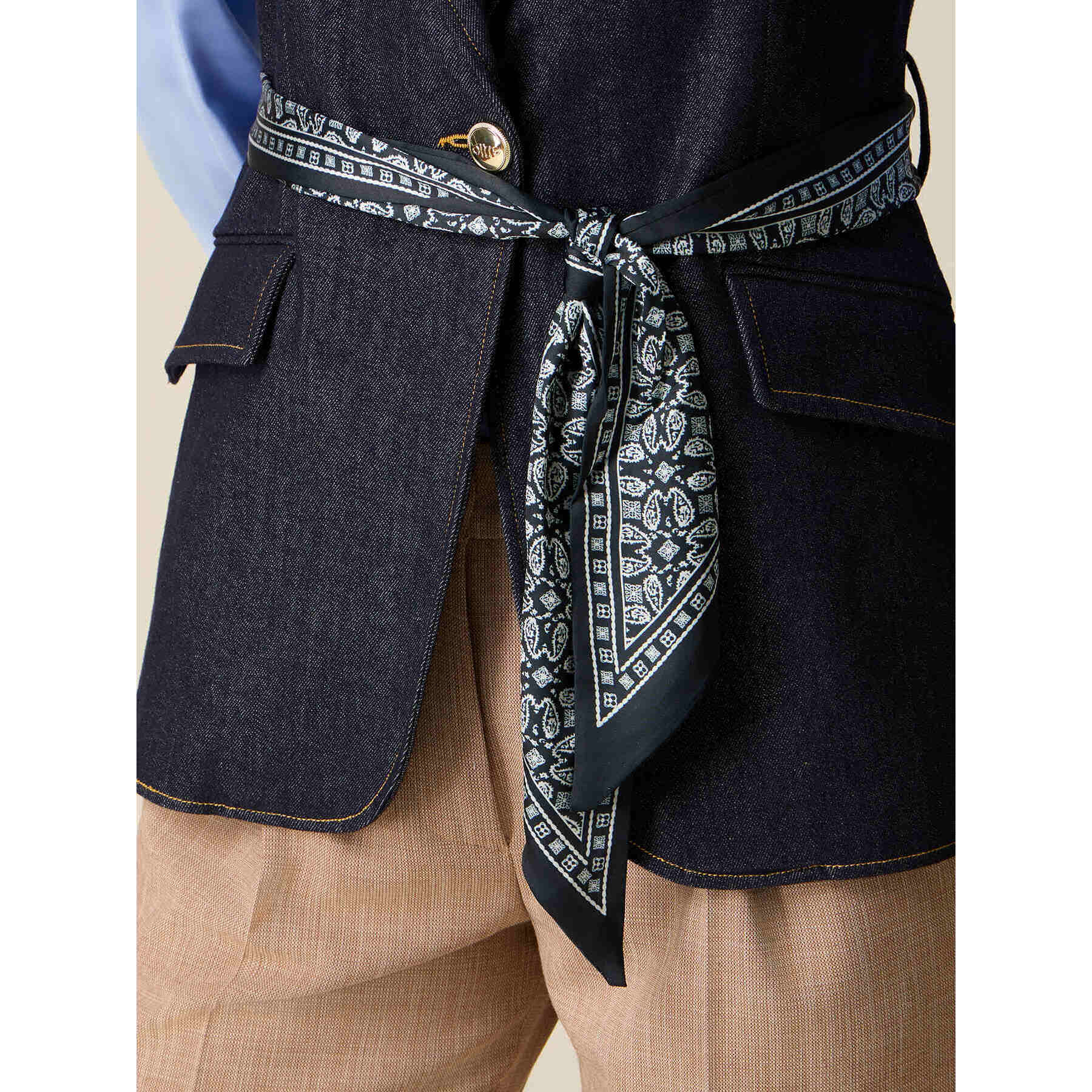 Oltre - Chaleco de denim con cinturón pañuelo - Azul