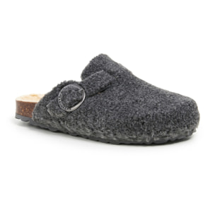 Zueco de borreguito con hebilla circular. BABUNKERS GRIS