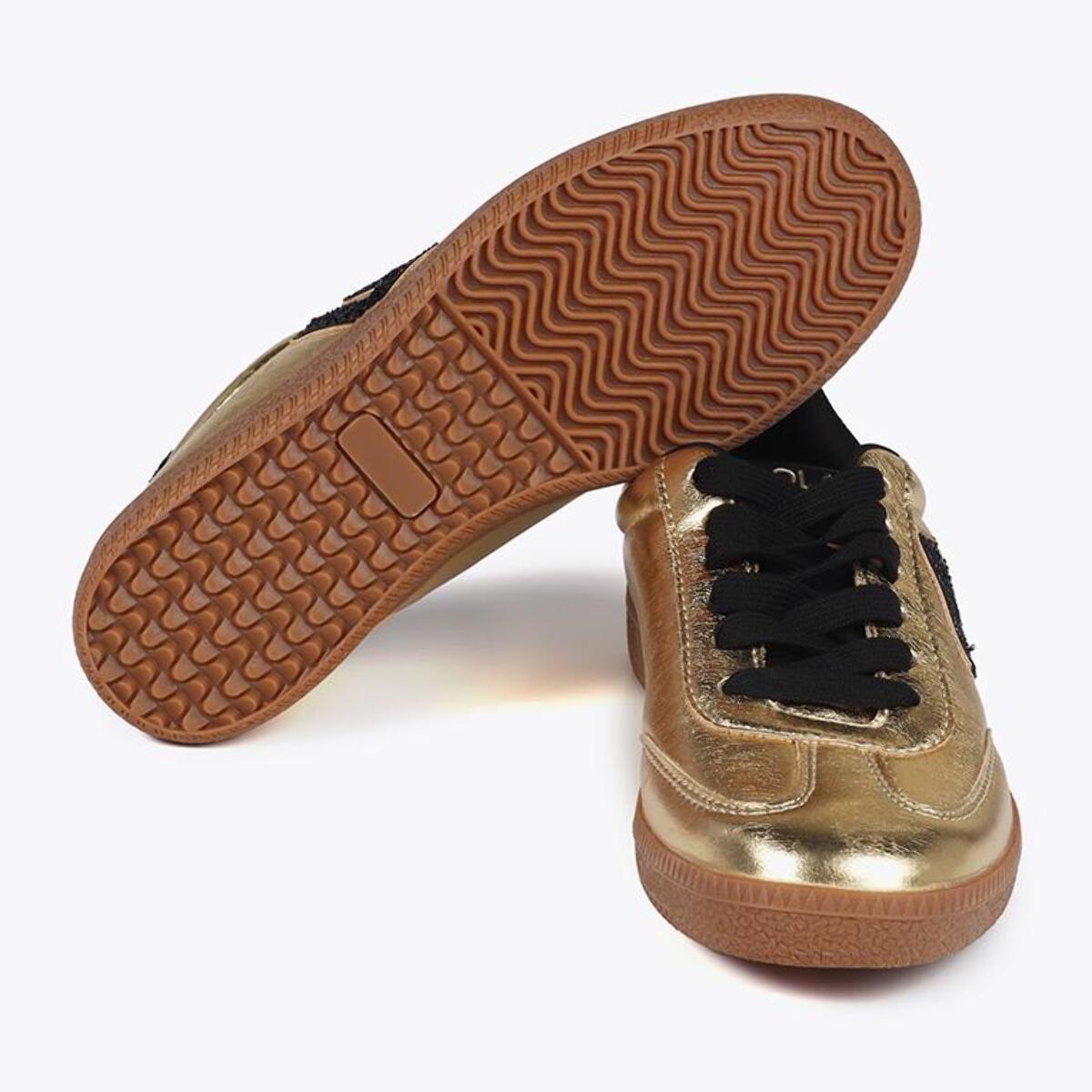 Sneaker Metallica con Effetto Glitter